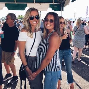 Meet your Posher, Carly